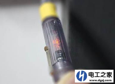 家装如何找到线盒内的火线及区分线盒内的零线