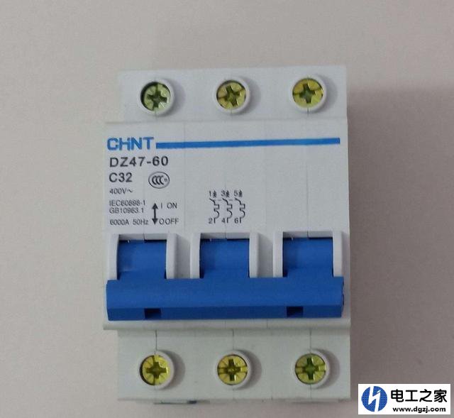 总线是三相电进户线是两相怎么接空开